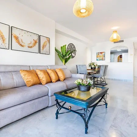 Apartment Wintowinrentals De Lujo En Medio De Puerto Marina.