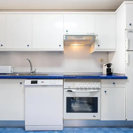 Wintowinrentals De Lujo En Medio De Puerto Marina. Apartment *