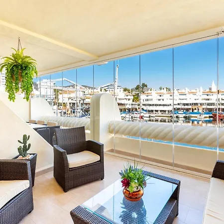 Apartment Wintowinrentals De Lujo En Medio De Puerto Marina. Benalmadena