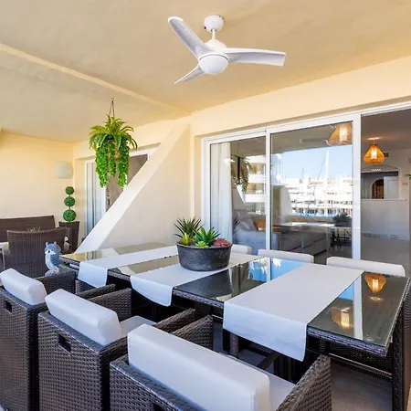 Apartment Wintowinrentals De Lujo En Medio De Puerto Marina. Benalmadena